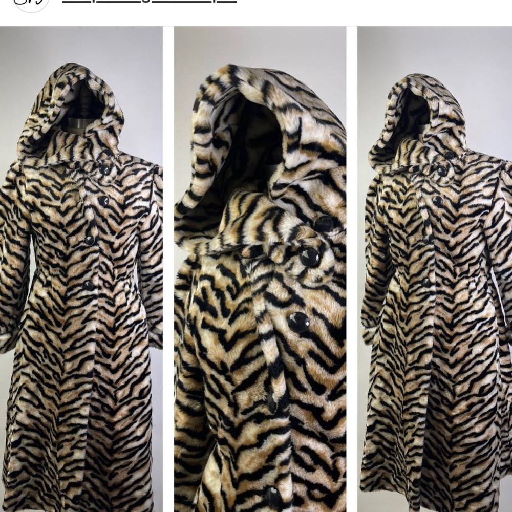 Vintage Animal Print  coat